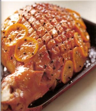 Traditional Glazed Ham with Fresh Orange Slices